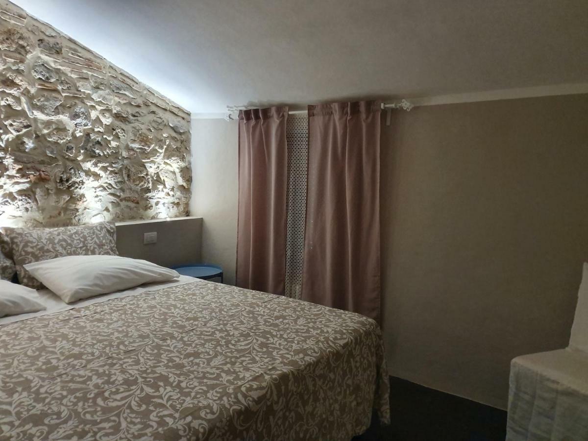 Bed and Breakfast Lo Scarabeo Casale di Pari Zewnętrze zdjęcie